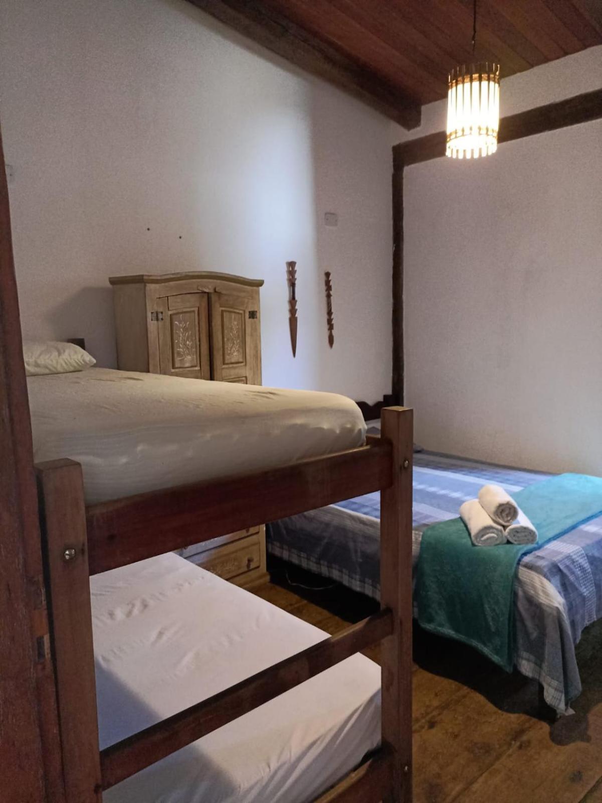 Quarto Duplo Família